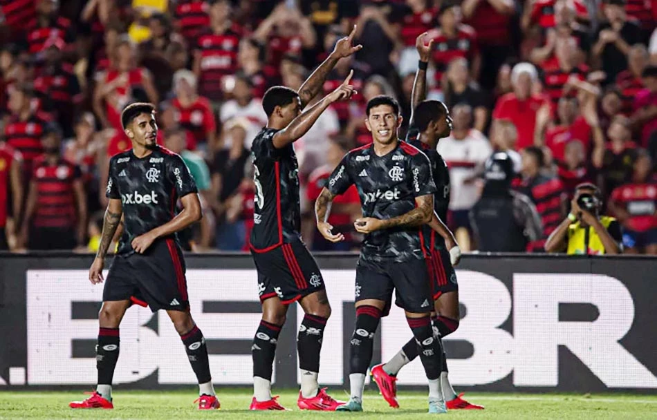 Em janeiro deste ano, Flamengo goleou o Bangu em São Luís; cidade costuma dar sorte para o time carioca (Crédito: Divulgação)