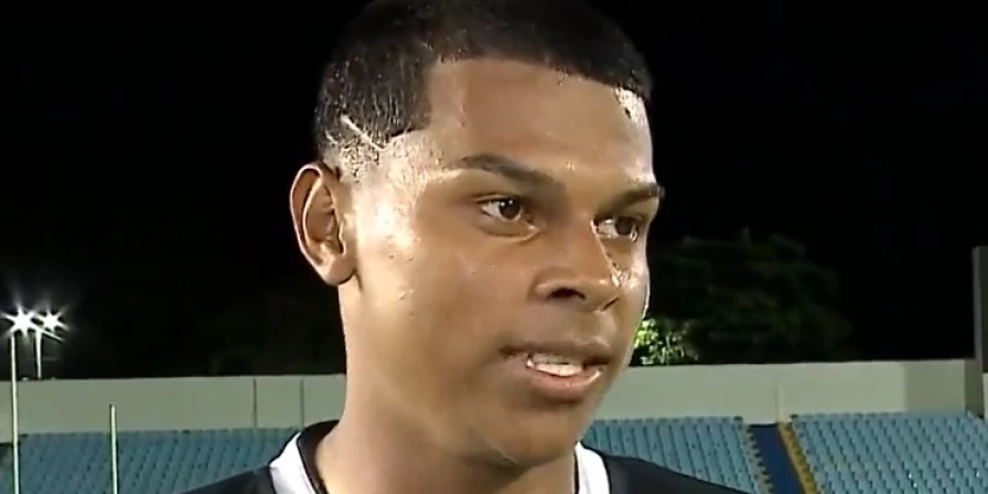 Kennedy, goleiro do IAPE.