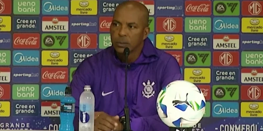 Orlando Ribeiro, técnico interino do Corinthians.
