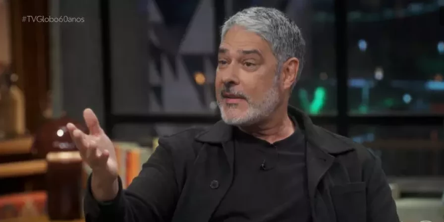 Em conversa com Pedro Bial, William Bonner relembra homenagem a Renato Russo e se emociona ao recitar “Faroeste Caboclo”.