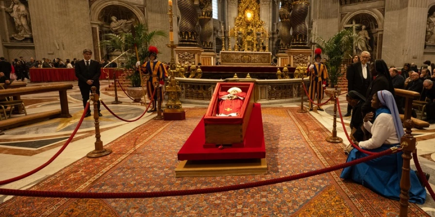 Mais de 150 mil pessoas se despediram do Papa Francisco.
