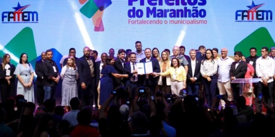 No segundo dia de evento, Brandão recebeu prefeitos no gabinete itinerante montado no local do evento.