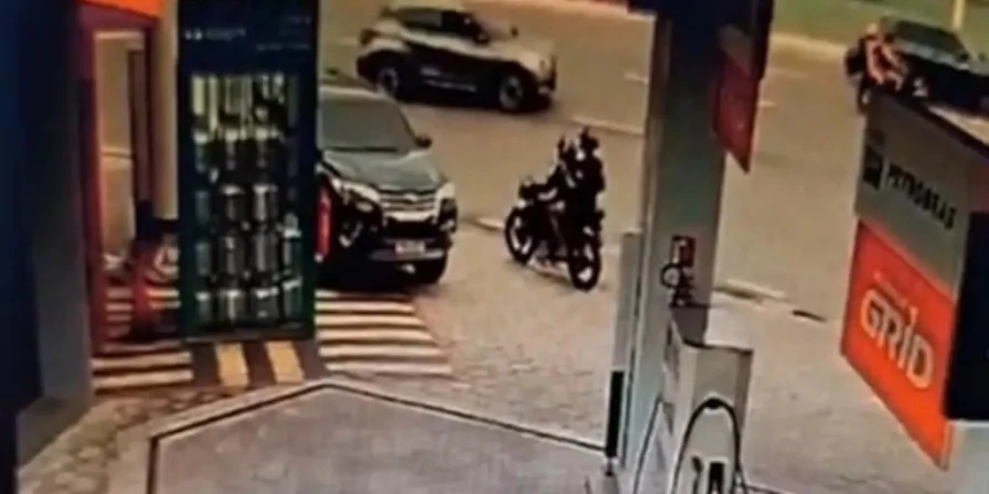 Major da Polícia Militar é morto a tiros em posto de gasolina.