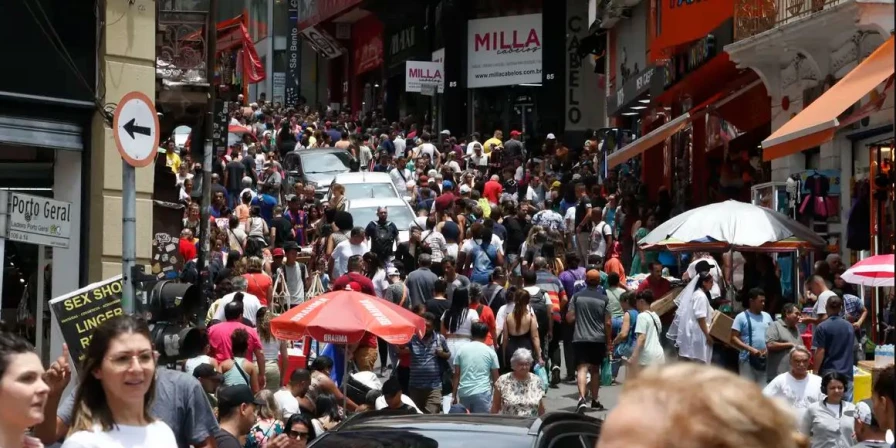 O Brasil aparece na 84ª colocação com um IDH de 0,786 (em uma escala de 0,000 a 1,000), um índice considerado de desenvolvimento alto.
