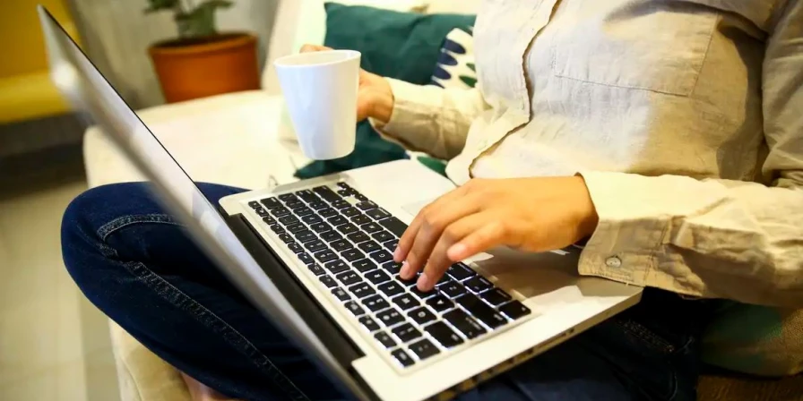 Golpes no Dia das Mães: veja como se proteger nas compras online.