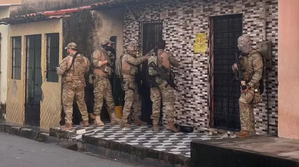Polícia Federal prende grupo suspeito de roubar e extorquir carteiro dos Correios. (Foto: Divulgação/ Polícia Federal)
