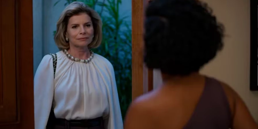 Maria de Fátima tenta ameaçar Odete.