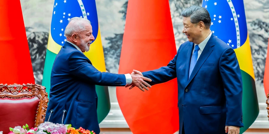 O presidente Lula e Xi Jinping.
