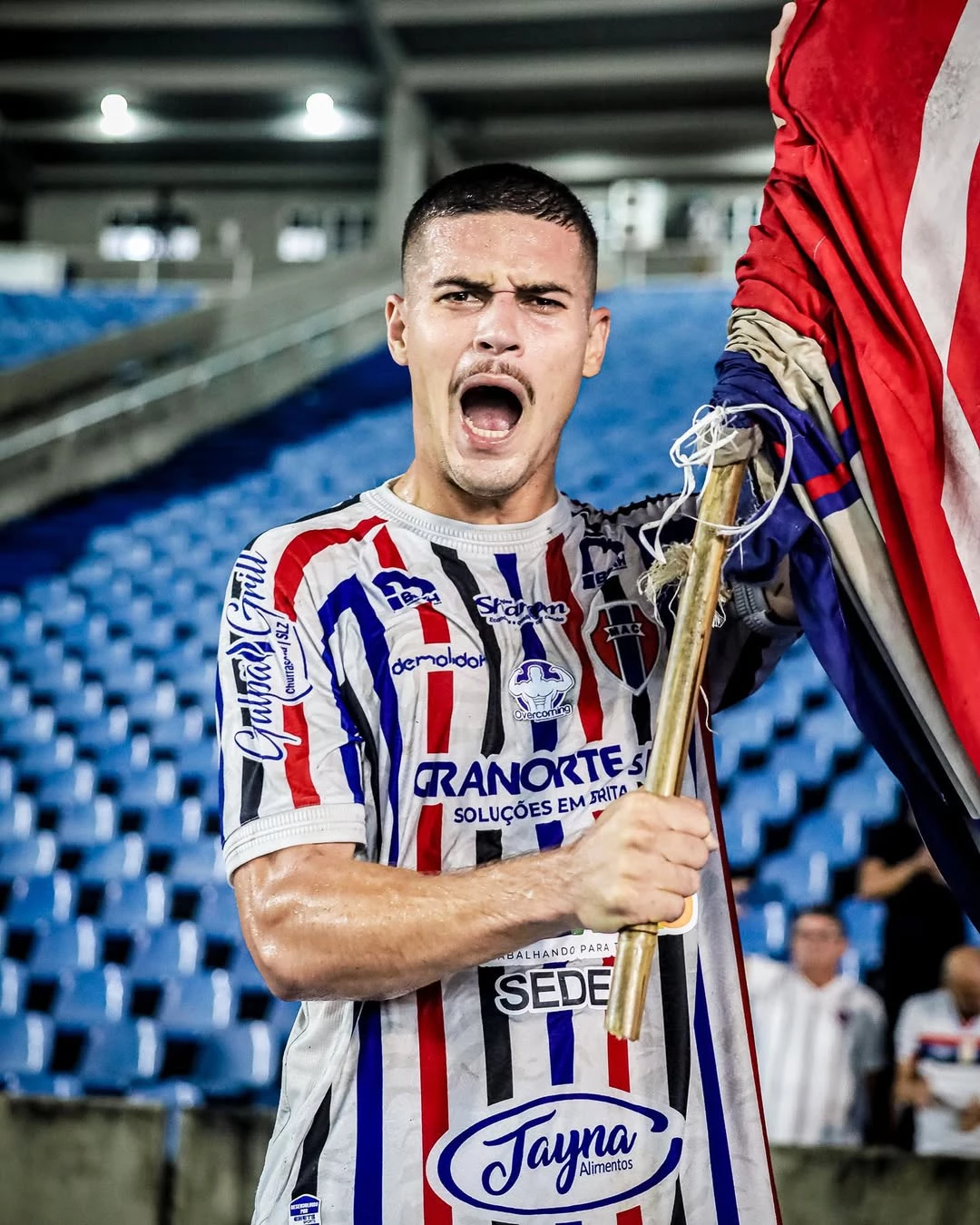 Jorge é um dos remanescentes do título estadual de 2023 do clube (Crédito: Divulgação MAC)