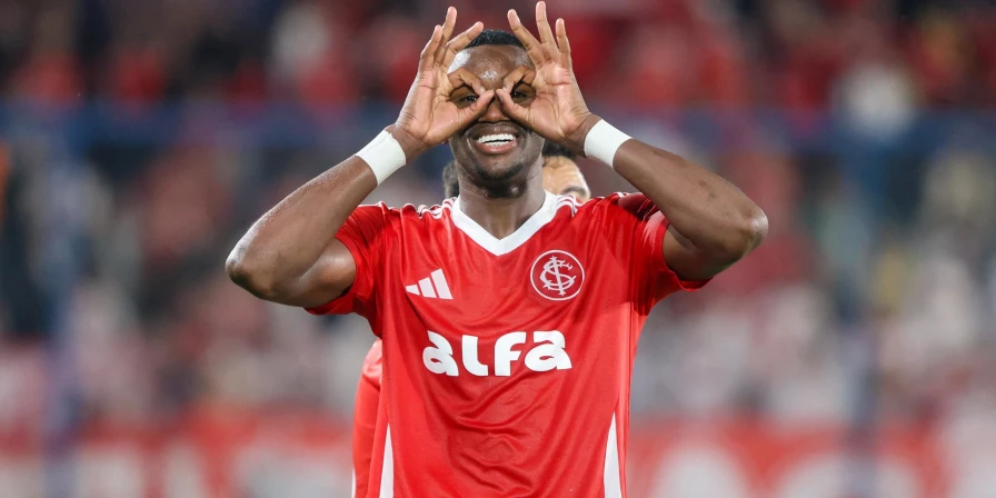 O Internacional derrotou o Nacional fora de casa pela Libertadores.