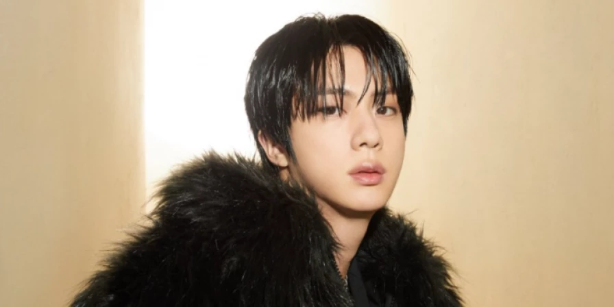 Jin, do BTS, lança segundo álbum solo.