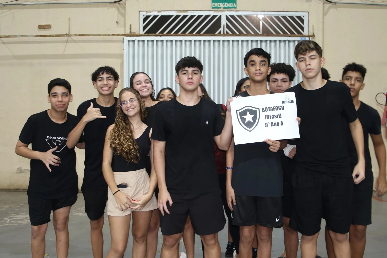 Alunos do 6º ano do Ensino Fundamental ao 3º ano do Ensino Médio estiveram engajados na abertura dos jogos. (Foto: Imirante)