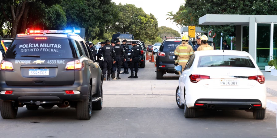 Durante o episódio, o ministério chegou a ser evacuado após a chegada da Polícia Militar.