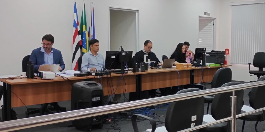 O julgamento foi presidido pelo juiz Ricardo Augusto Figueiredo Moyses, da 2ª Vara Criminal. (Foto: divulgação / TJ-MA)