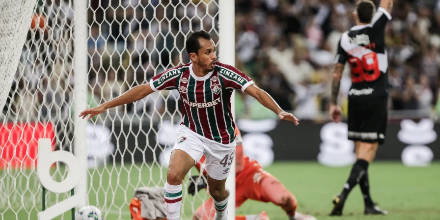O Fluminense derrotou o Vasco no Maracanã.