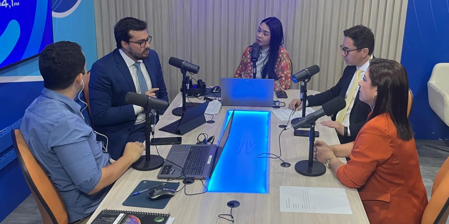 Gabriel Costa, Martha Barbosa e Bruno Brasil, convidados da edição desta terça-feira (27) do programa Atualidades