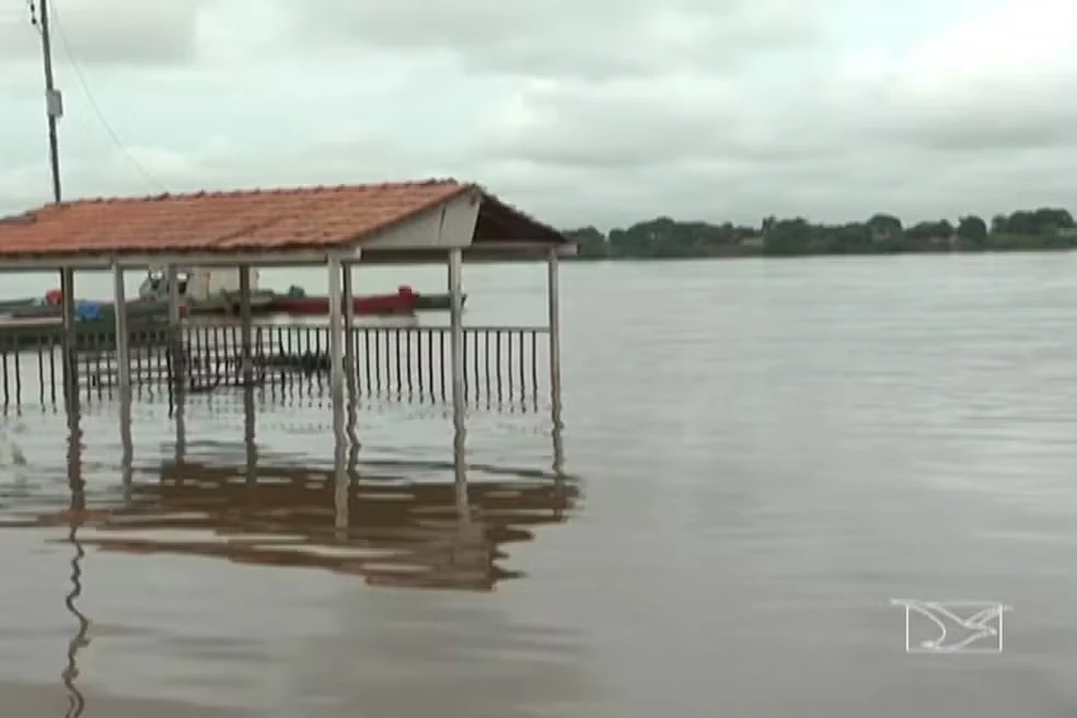 Corpo de mulher é encontrado com lesão na cabeça às margens do Rio Tocantins, em Imperatriz — Foto: Reprodução/TV Mirante