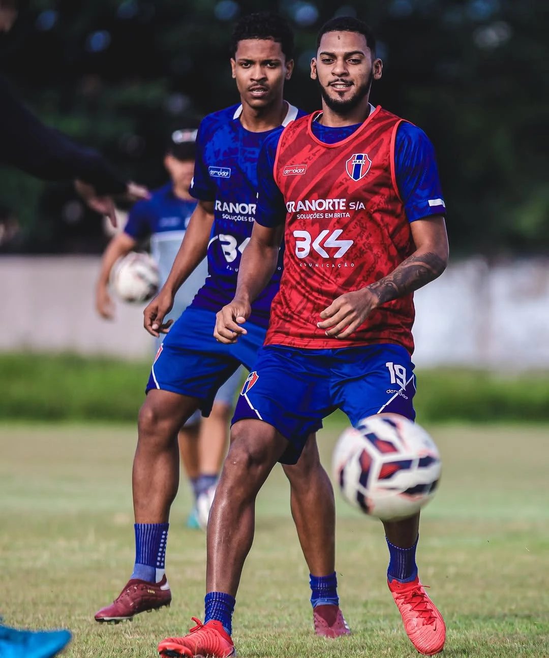 Time fechou a preparação nas últimas horas com treinamento no Parque Valério Monteiro; comissão técnica espera que a semana cheia seja vista dentro de campo (Crédito: Iury Oliveira)