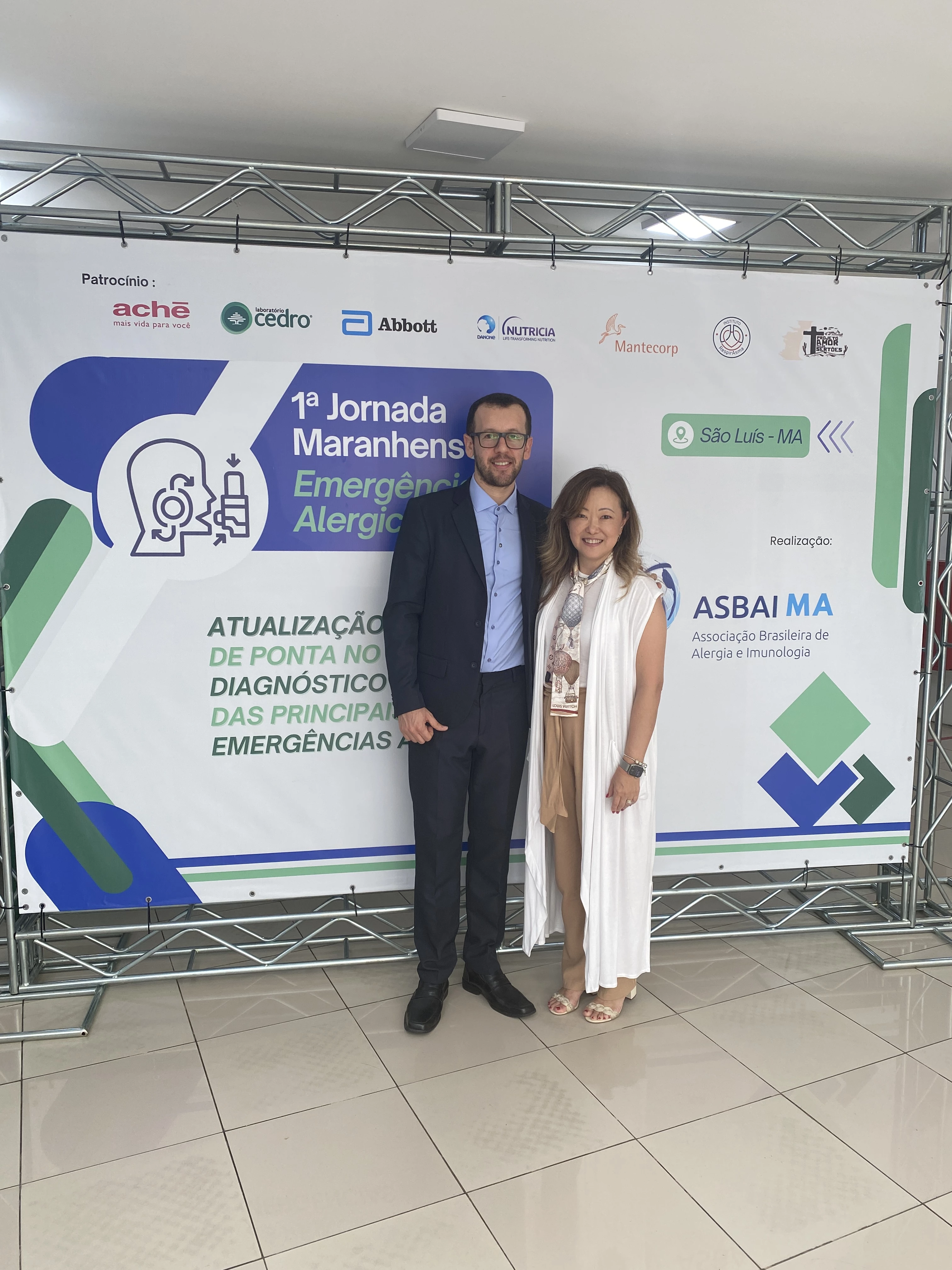 Dr. Raphael Coelho, presidente da ASBAI - Maranhão e Dra. Alexandra Sayuri uma das autoridades a nível Brasil em alergia e imunologia.
