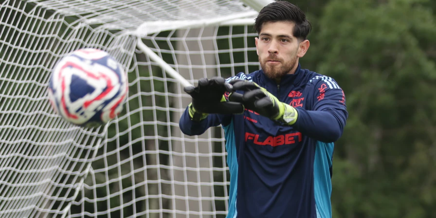 Rossi, goleiro do Flamengo.