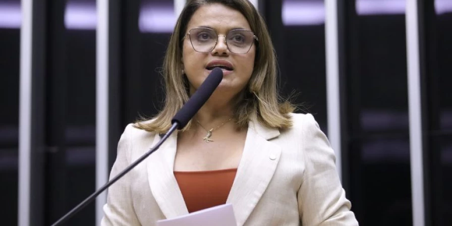 Autora da proposta