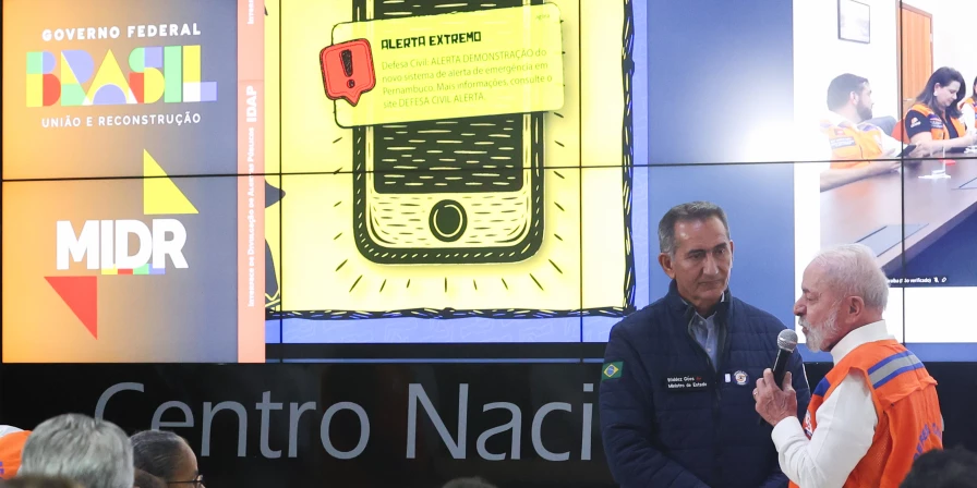 Teste do novo sistema Defesa Civil Alerta ocorreu neste sábado (14).