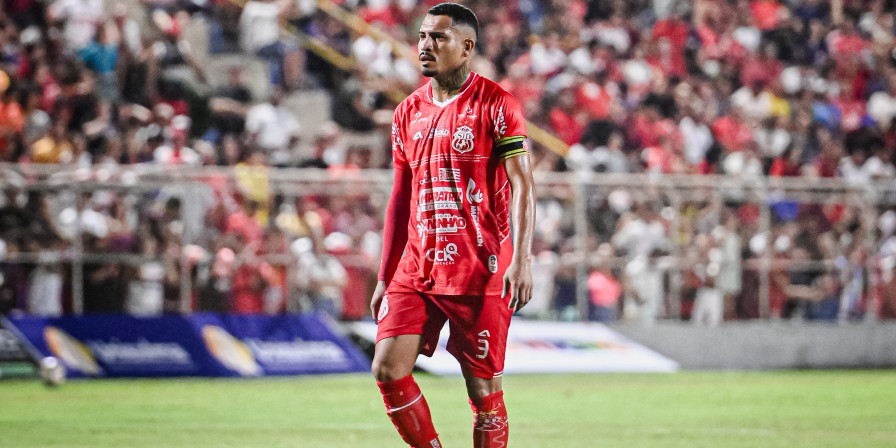 André Penalva, zagueiro e capitão do Imperatriz. (Gabriel Dias / Sociedade Imperatriz de Desportos)