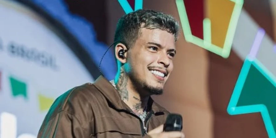 Felipe Amorim está na programação do Arraiá da Prefs