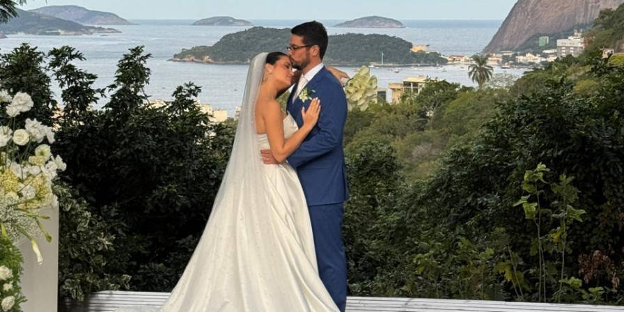 Com uma cerimônia muito bonita, foi realizado no Rio de Janeiro o casamento de Luiza Fiquene e Henrique Moreira – Luiza é filha de Fabíola e neta de Zenira Fiquene, que esteve presente na festa (Foto: Divulgação)