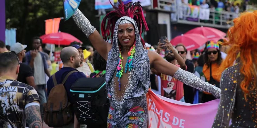 Parada do Orgulho LGBT será neste domingo (22)