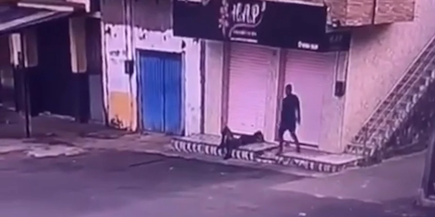 Homicídio no Coroadinho foi registrado por câmeras de segurança.
