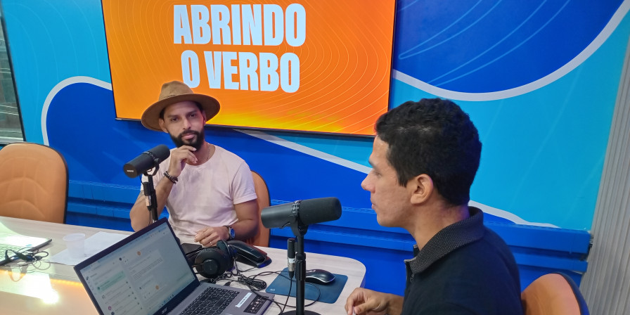 O cantor PV Silveira é uma das atrações da Corrida São Luís. (Mirante News FM)