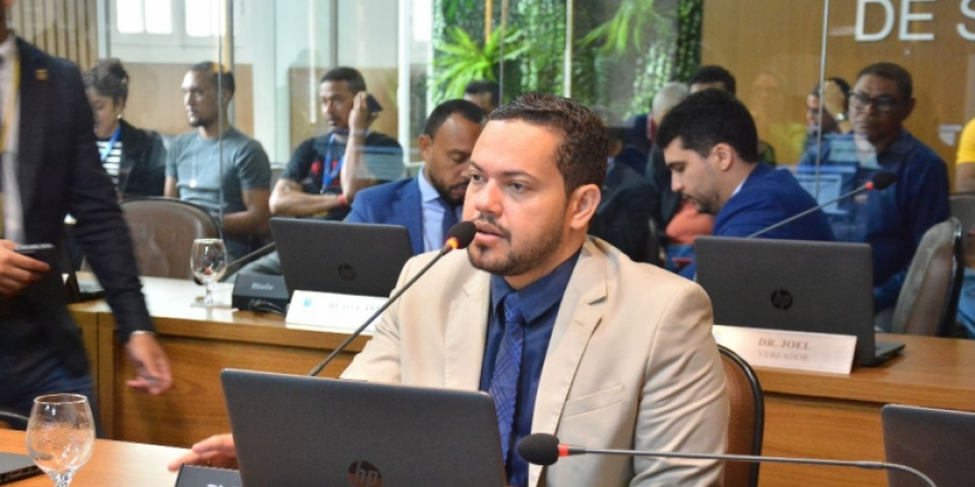 A carteira garantirá, entre outros direitos, o atendimento prioritário em estabelecimentos públicos e privados de saúde. (Foto: Leonardo Mendonça/Agência Câmara)