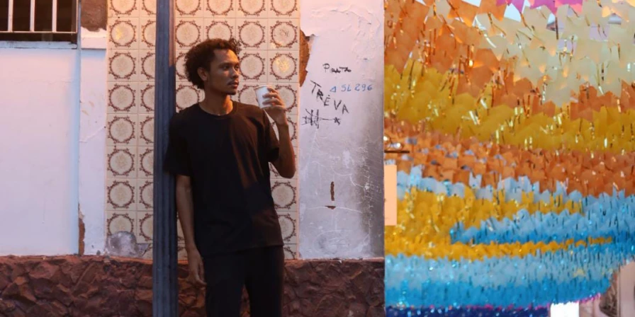 Faixa mistura tradição e modernidade em homenagem ao Nordeste.