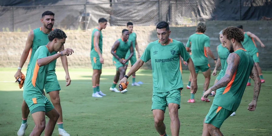 Partida contra o atual vice-campeão Europeu acontecerá nesta segunda-feira às 16h em Charlotte
