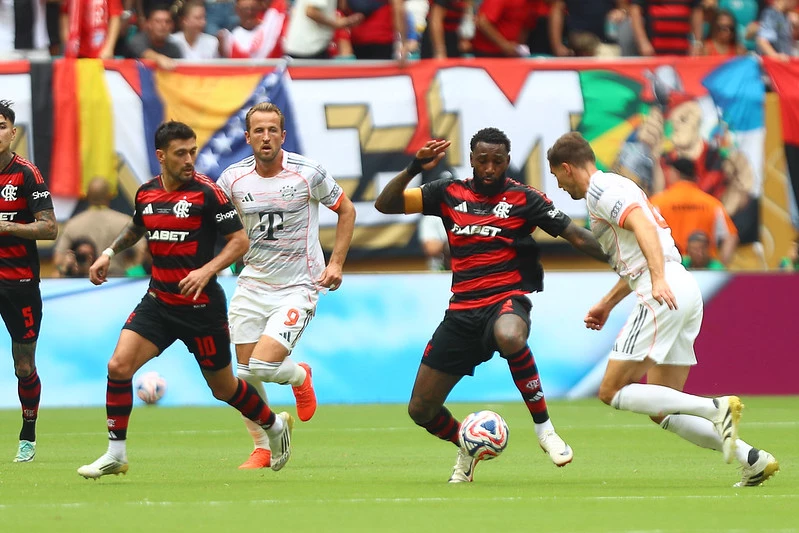 Bayern teve poucos momentos de instabilidade na partida e mostrou mais poder coletivo, em comparação ao Flamengo (Crédito: Gilvan de Souza/Flamengo)