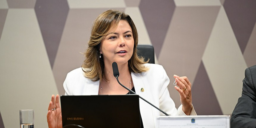 Leila Barros defende ética no STF