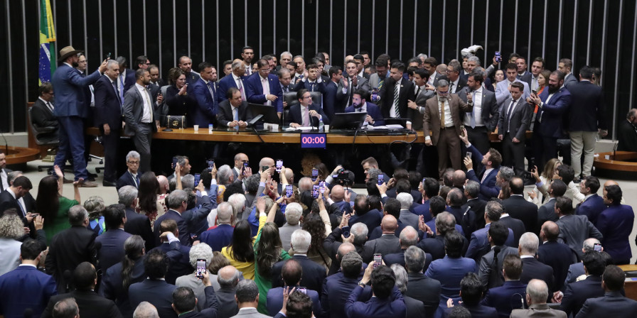 Hugo Motta preside sessão plenária após obstrução do plenário da Câmara dos Deputados por parlamentares de oposição. (Bruno Spada / Câmara dos Deputados)