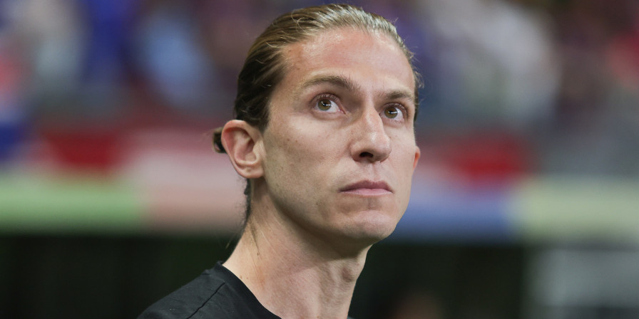 Flamengo em impasse com Filipe Luís