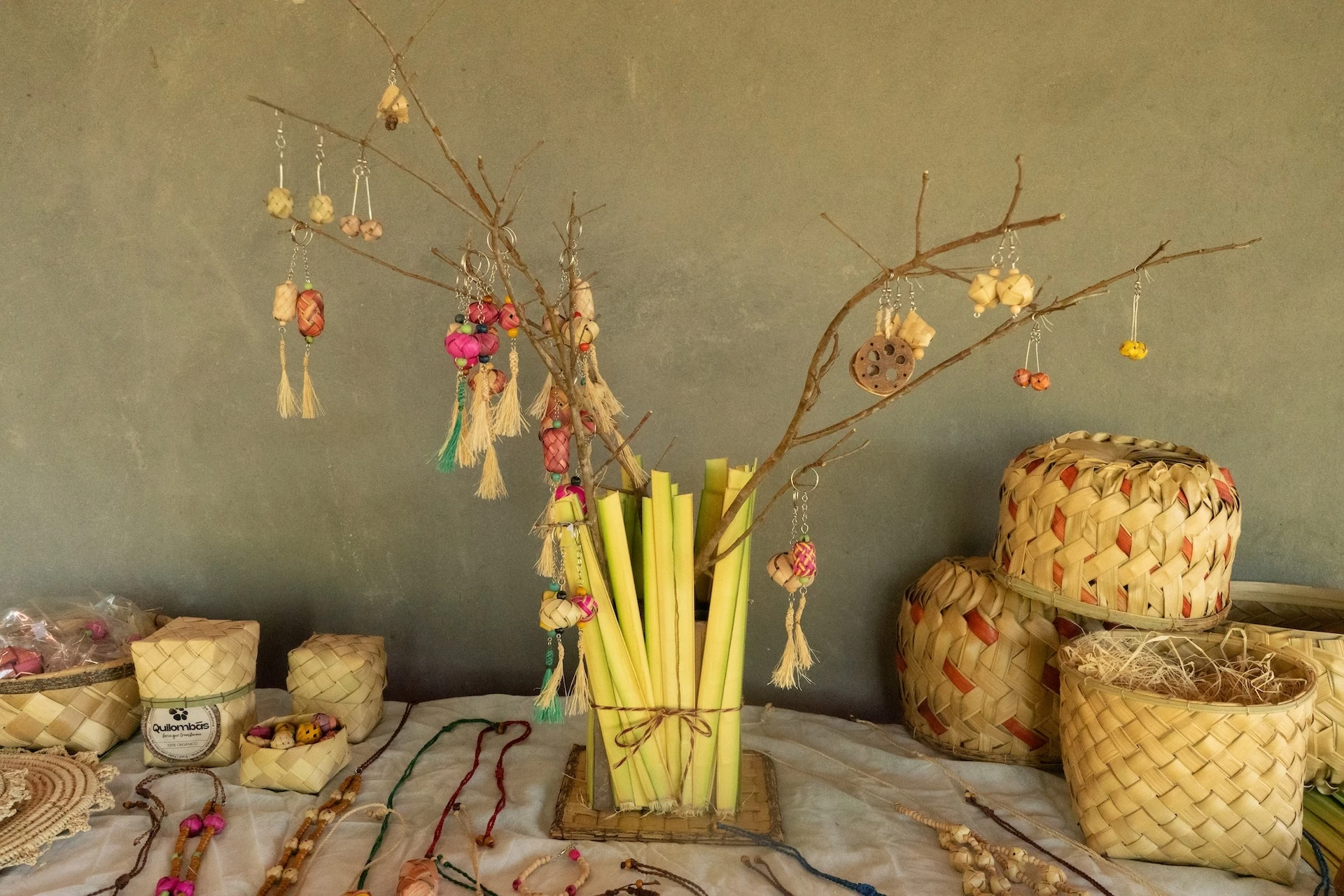 Produtos feitos por mulheres quilombolas de Cantanhede. (Foto: Ana Angelotti)