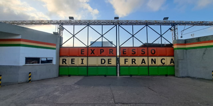 Greve na 1001: Motoristas Paralisam Atividades