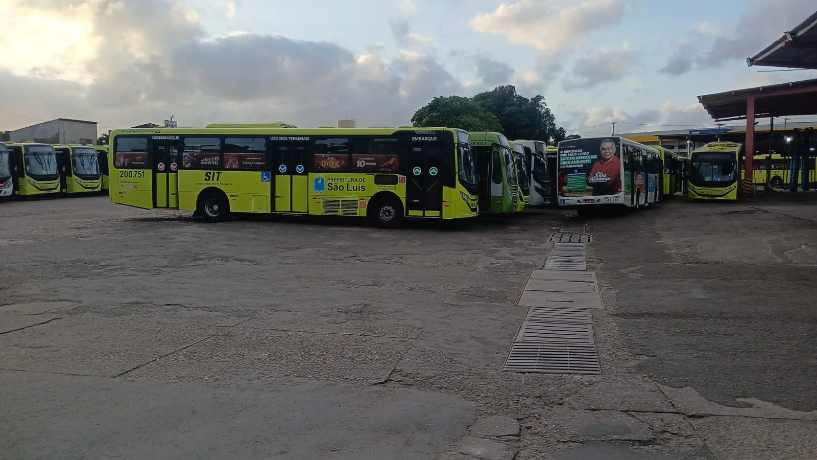 A divergência foi em relação à possibilidade da Prefeitura fazer a contratação emergencial de transporte por aplicativo em casos de greve.