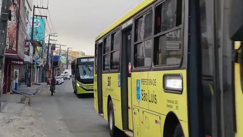Sindicato de Rodoviários cobra salários e ameaça tirar frota de circulação em 72h.