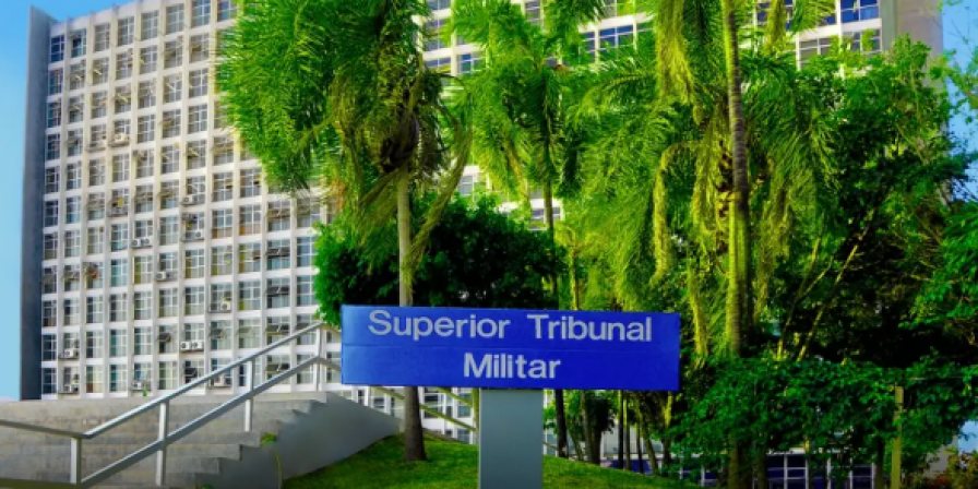 STM cassa patente de capitão da Marinha por peculato