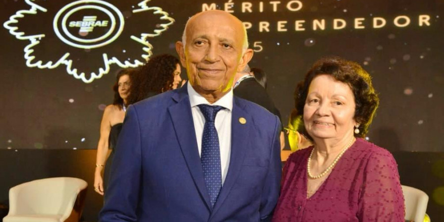Presidente da FIEMA recebe Medalha do Mérito Empreendedor do Sebrae-MA
