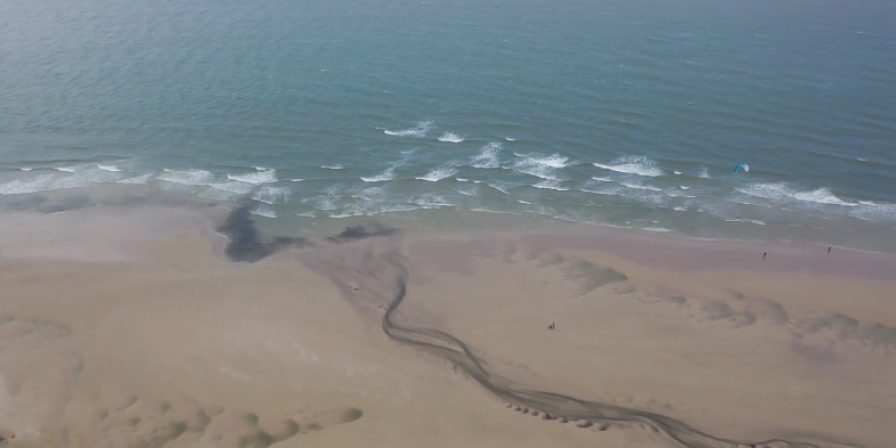 Caema é condenada a pagar R$ 400 mil por poluição na Praia do Calhau