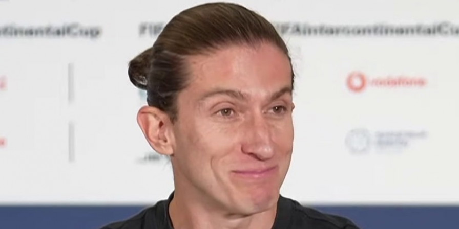 Flamengo vence Cruz Azul