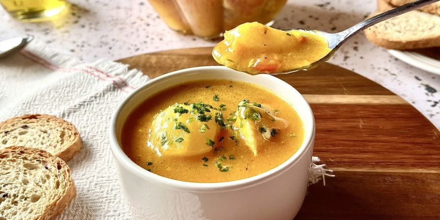 Sopa de Mandioca com Frango
