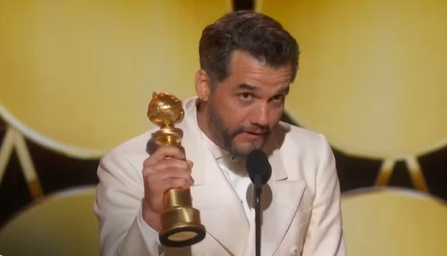 Wagner Moura vence prêmio de melhor ator em filme de drama no Globo de Ouro. (Foto: Reprodução/TV Globo)