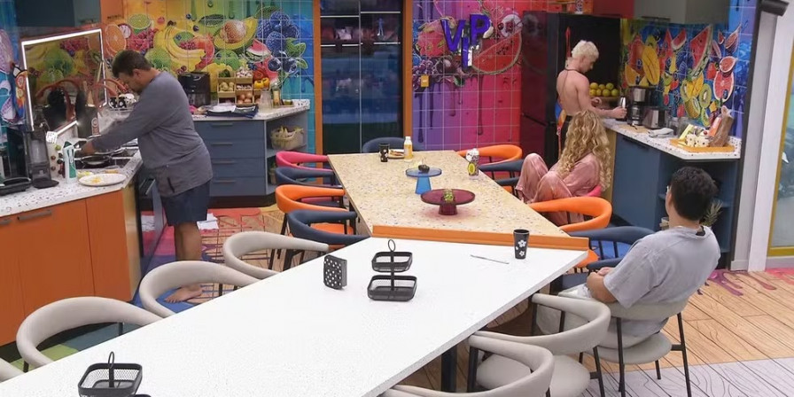 Juliano Floss pede ajuda